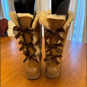 UGG Bailey Bow Tall II Boot Size 7